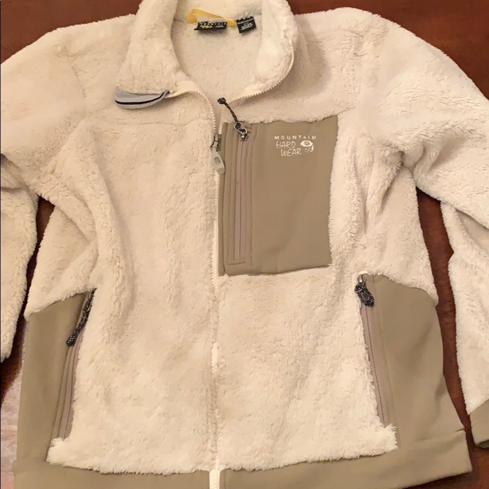 Mountain hardware fleece